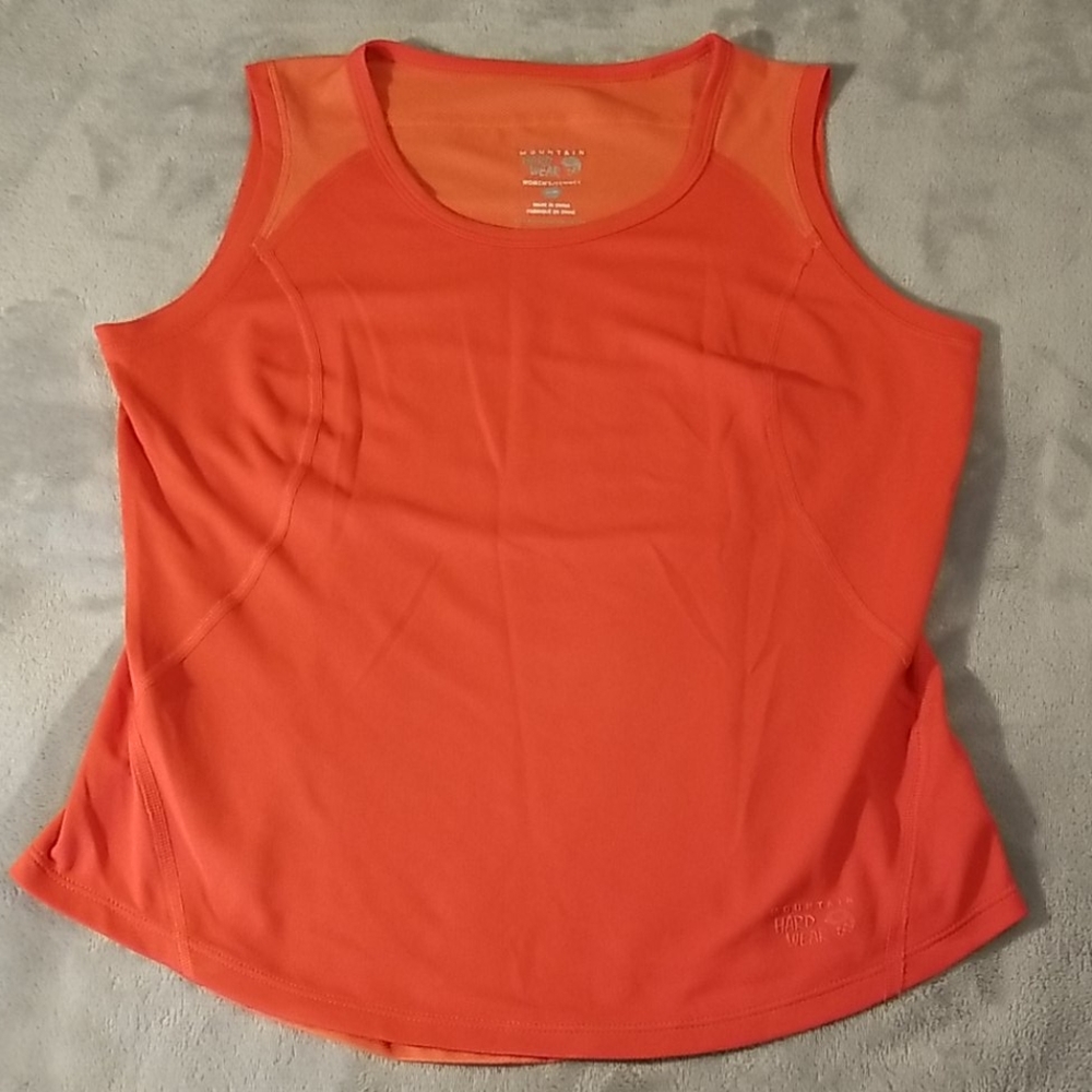 Mountain Hardwear Athletic t-shirt size Medium